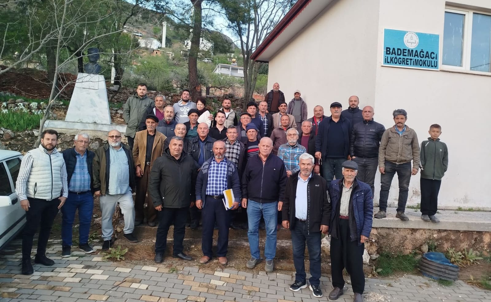 Cenaze yemeğine Bademağacı da “Hayır”dedi