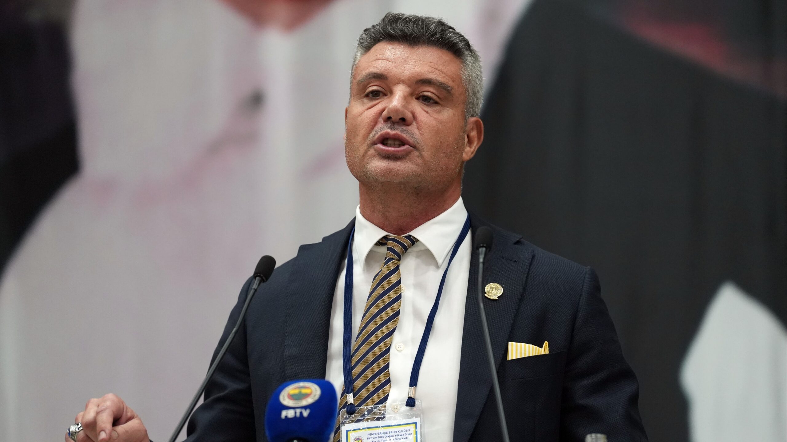 Fenerbahçe Yönetiminde Olağanüstü Toplantı