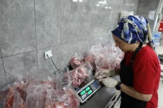 Kocaeli İzmit Belediyesi’nin et bağışı kampanyasıyla dayanışma büyüyor