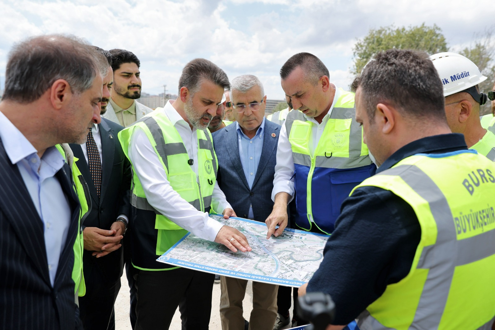 BAŞKAN VEKİLİ BİBA, MUDANYA YOLU’NDA ULAŞIMI RAHATLATACAK PROJELERİ İNCELEDİ