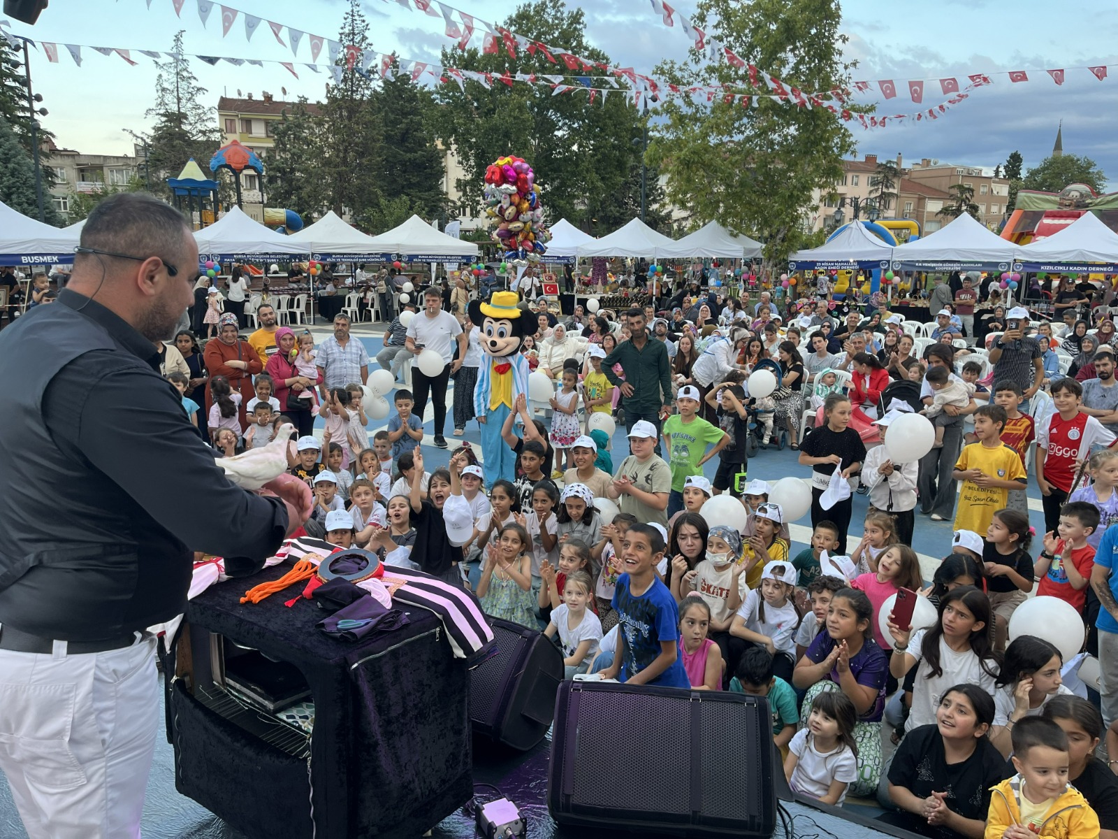 İLÇE ŞENLİKLERİNİN ALTINCI DURAĞI YENİŞEHİR OLDU