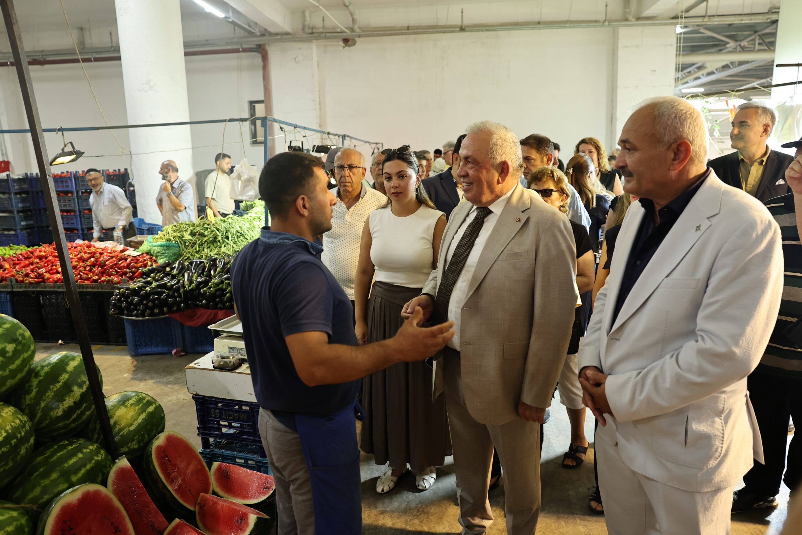 Ataevler Kapalı Pazar Alanı hizmete açıldı