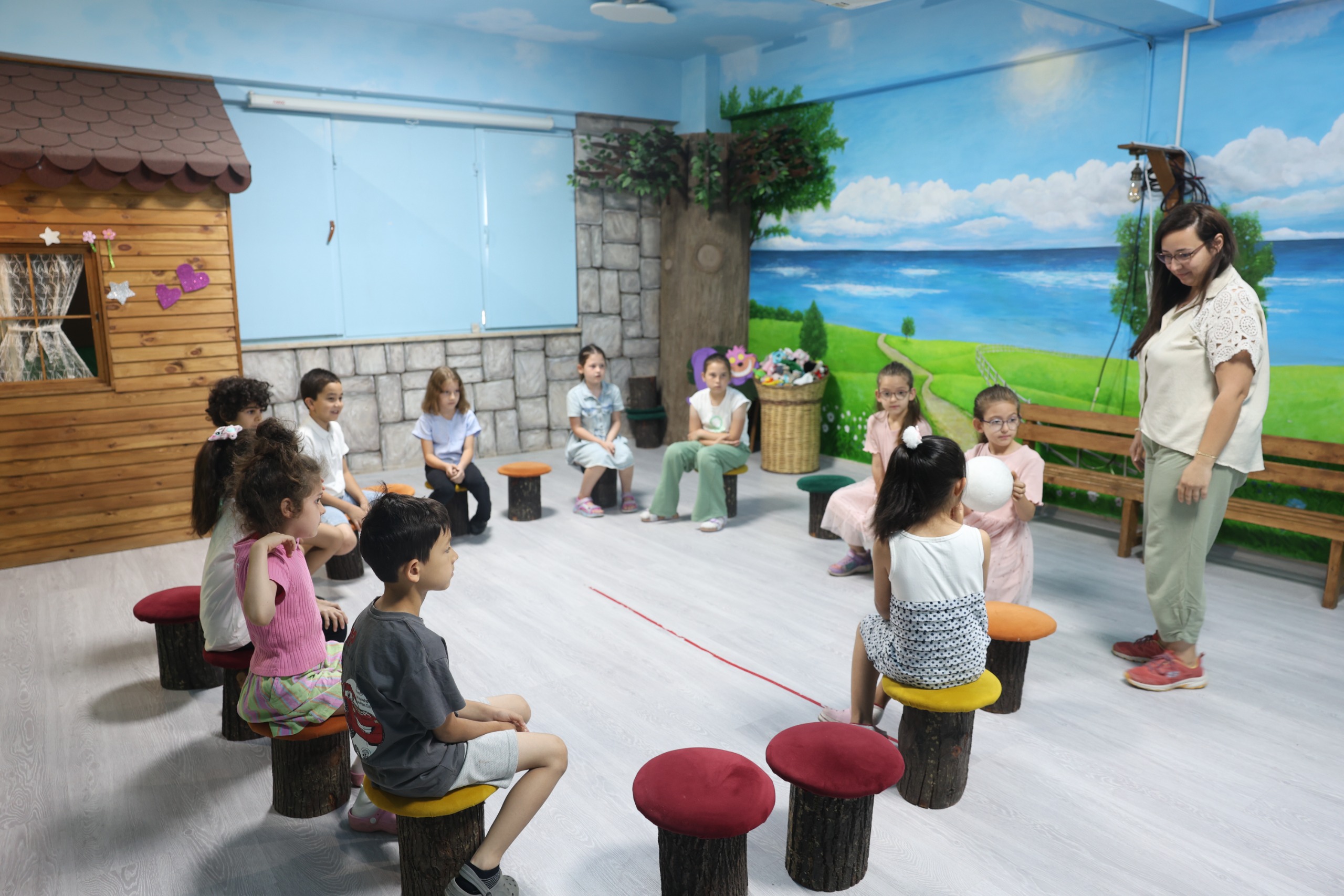 Osmangazi’de Çocuklar Yazı Sanatla Dolu Dolu Geçiriyor