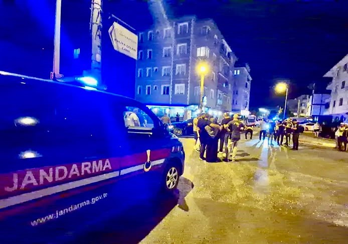 Koruma Polisleri Kazada Yaralandı: 2 Polis Hastaneye Kaldırıldı