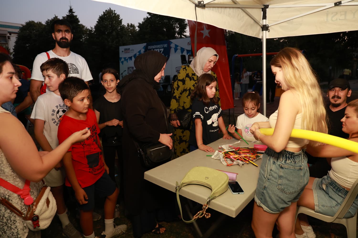 Mahalle Şenlikleri Vatandaşları Eğlendirmeye Devam Ediyor