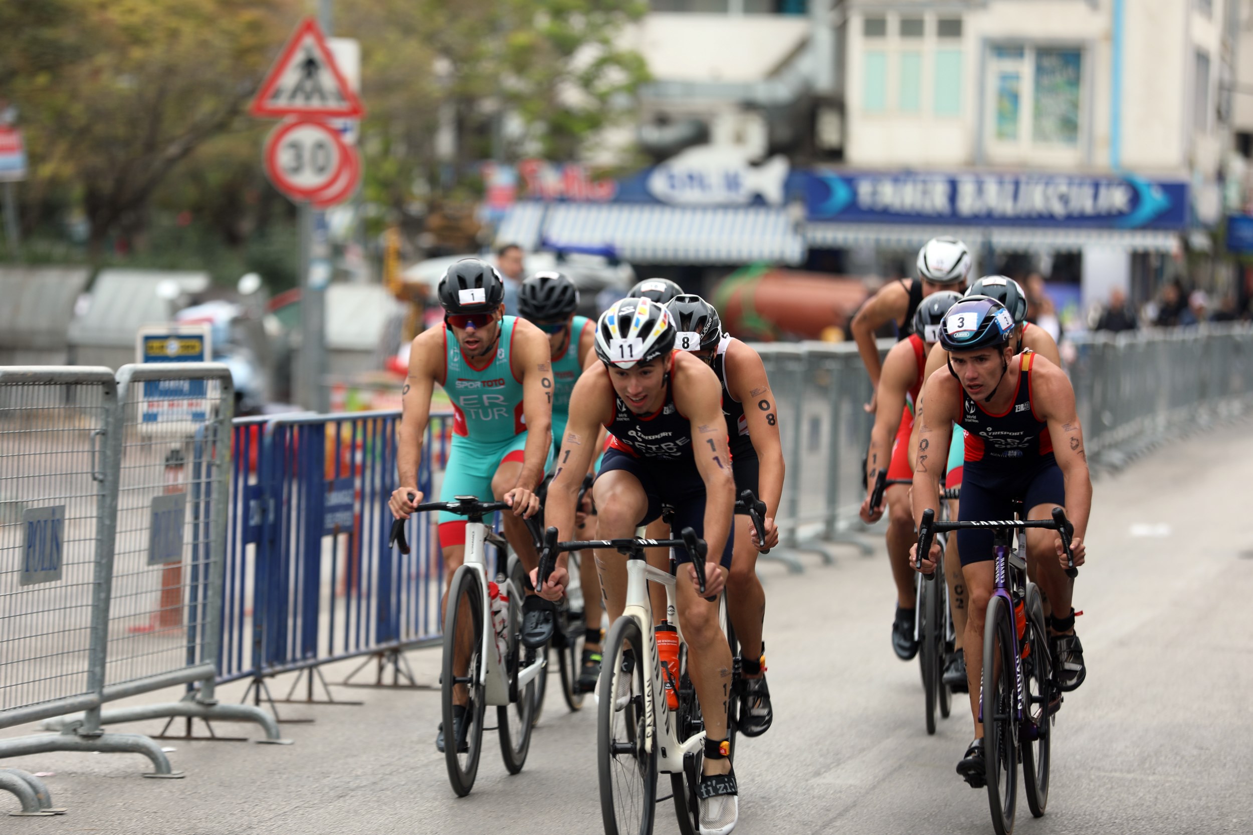 TRİATLON FİNALİ MUDANYA’DA