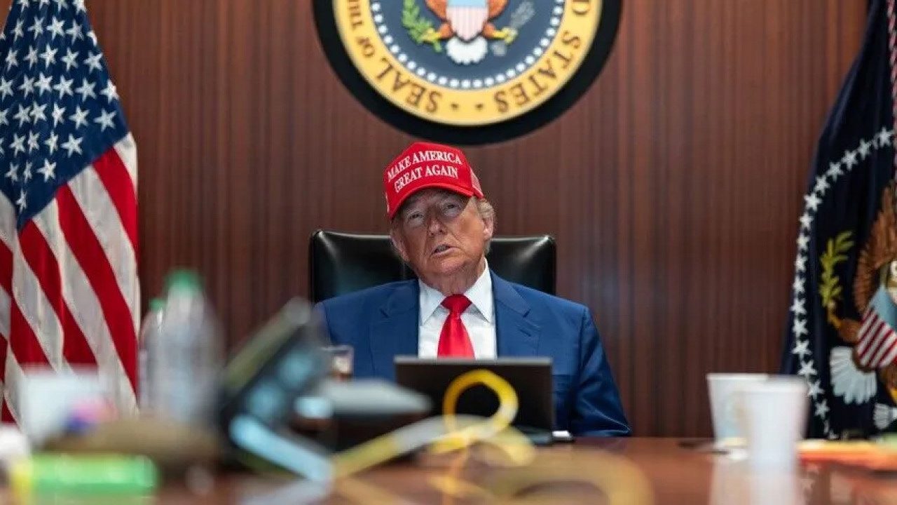Trump’tan AfD zaferine destek paylaşımı