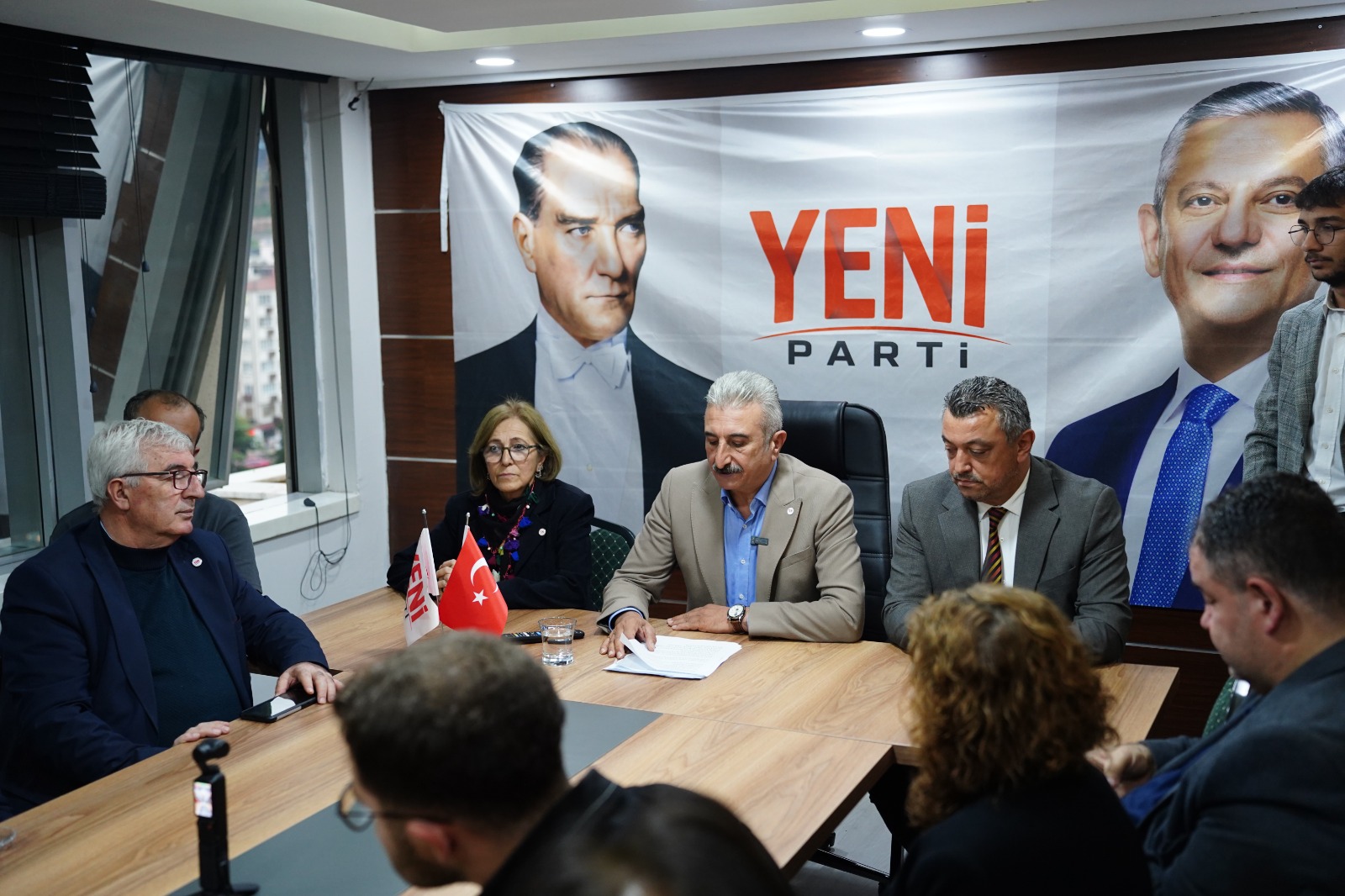Nihat Yeşiltaş’tan Halk TV’ye Kayyım Kararına Tepki