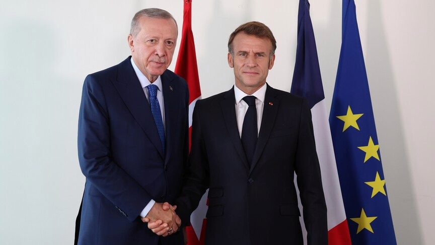 Erdoğan ve Macron arasında telefon görüşmesi yapıldı