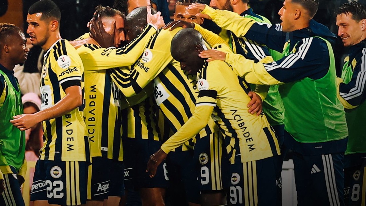 Süper Lig’de Karşılaşma Sonucu: Fenerbahçe SK 3-0 Alanyaspor