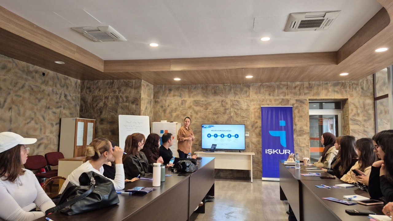 Samsun’da Gençlere Yönelik İş Kulübü Eğitimi Düzenlendi