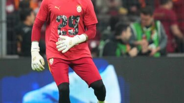 Galatasaray, Cumhuriyet Bayramı Tişörtleriyle Sahaya Çıktı