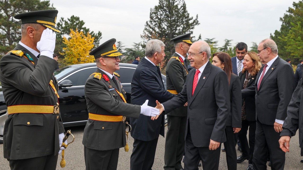 Kılıçdaroğlu, Cumhuriyetin 103. Yılı Törenine Katıldı