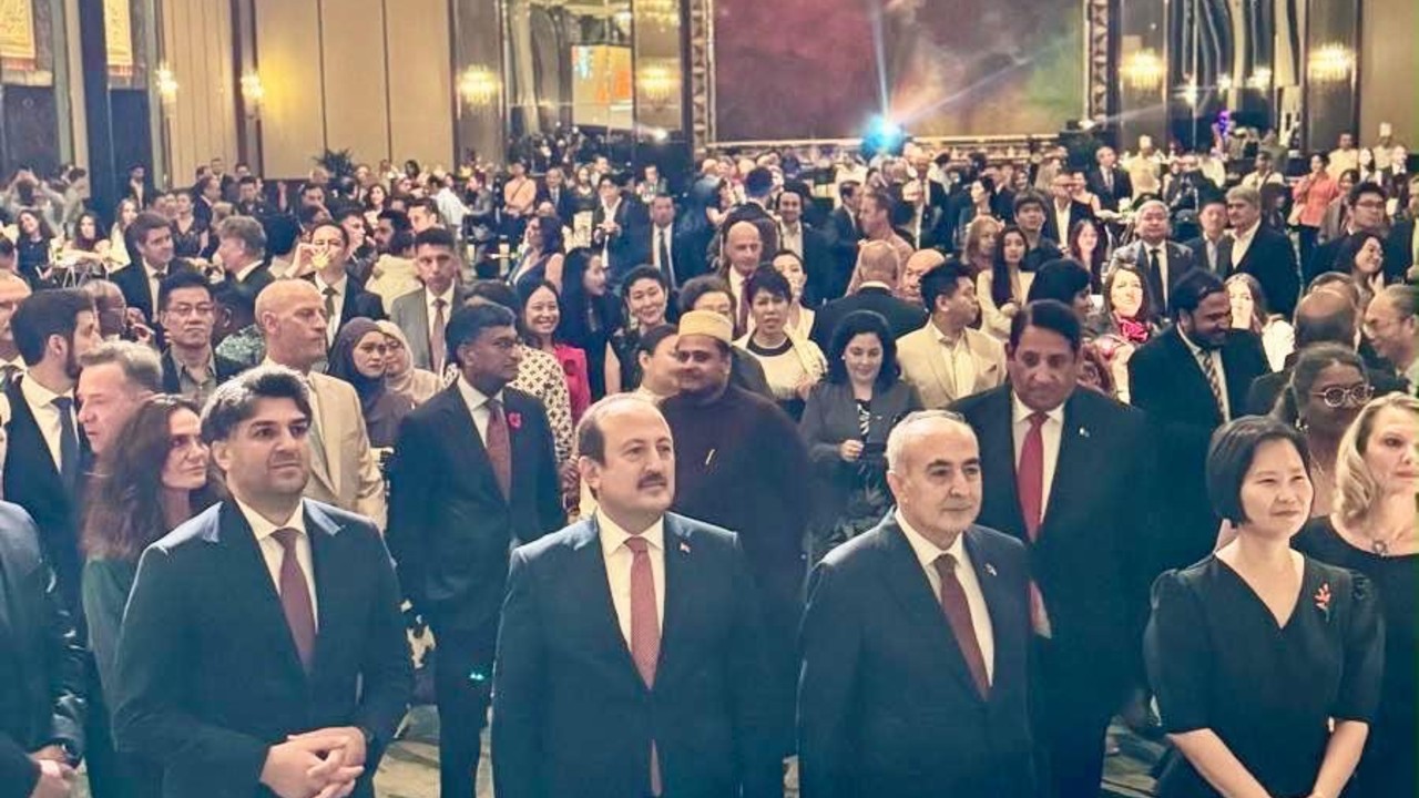 Vali Pehlivan Singapur’da Cumhuriyet Resepsiyonuna Katıldı