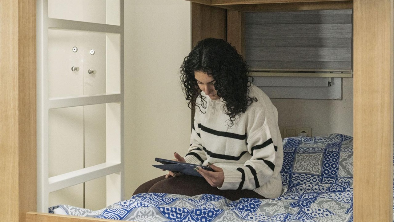 İzmir’de Kız Öğrencilere Aylık 2 Bin TL’ye Barınma Olanağı Sunuluyor