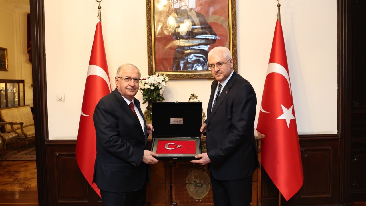 Yaşar Güler, Sofya Büyükelçiliğini Ziyaret Etti