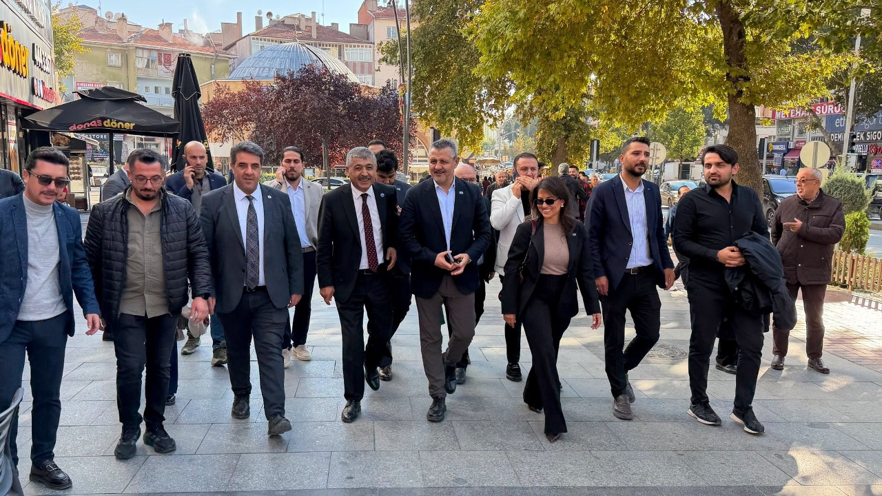 Anahtar Parti Heyeti Kırşehir’de Esnaf Sorunlarını Dinledi
