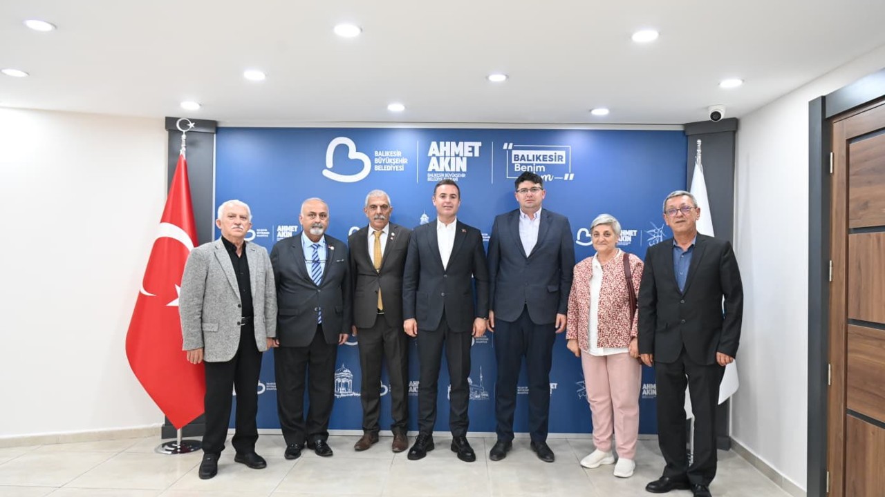 Ahmet Akın, CHP Dursunbey İlçe Heyetini Ağırladı