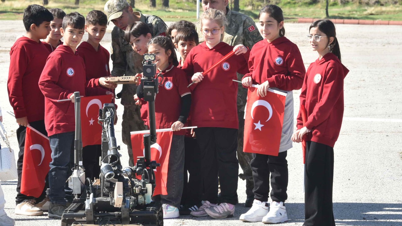 Malatyalı Öğrenciler Mehmetçikle Bir Araya Geldi