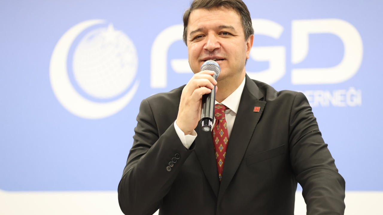 Mahmut Arıkan, Anadolu Gençlik Derneği Kadın Kolları Toplantısına Katıldı