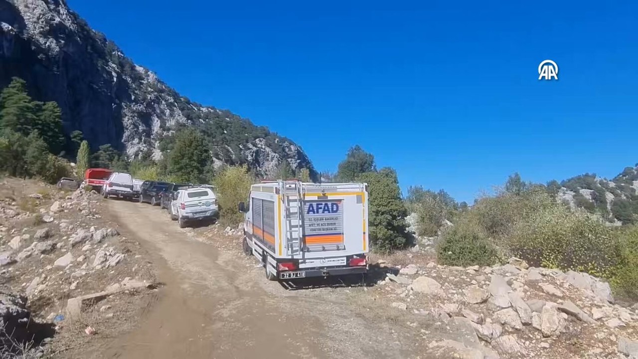 Isparta’da Kaybolan İHH Ekibinin 13 Üyesi Tahliye Edildi