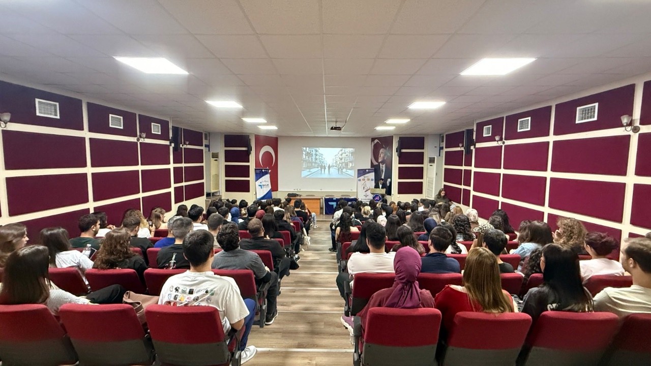 Antalya’da Öğrencilere İŞKUR Gençlik Programı Tanıtıldı