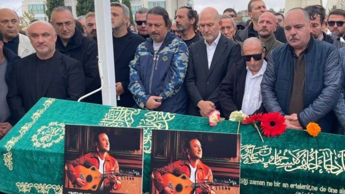 Ünlü Şarkıcı Nevzat Doğansoy 57 Yaşında Vefat Etti