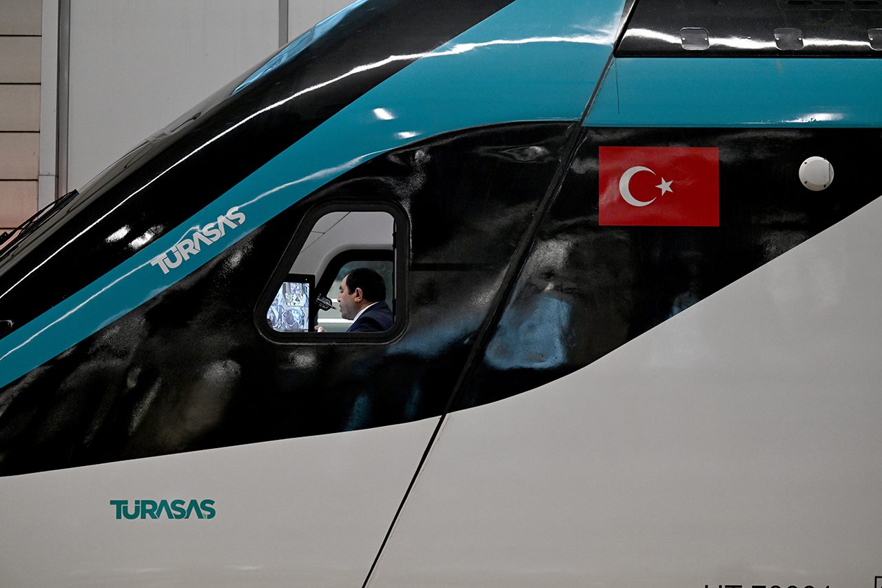 Yerli hızlı tren test sürüşleri devam ediyor